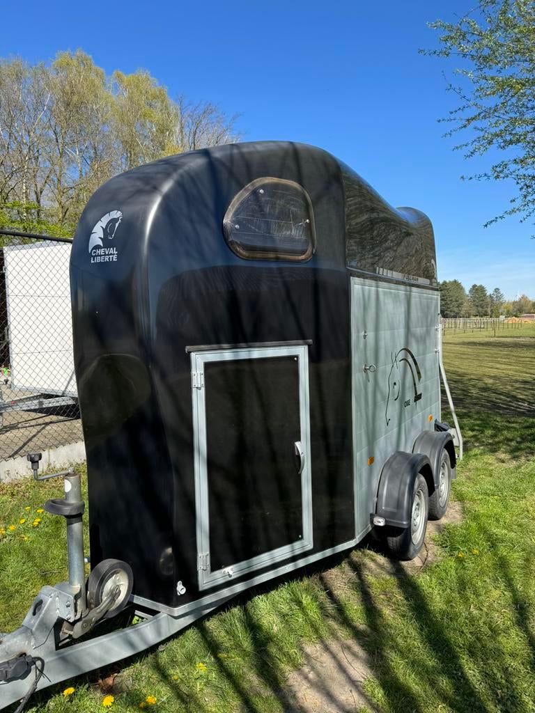 1,5 paards trailer te koop, Animaux & Accessoires, Chevaux & Poneys | Semi-remorques & Remorques, Enlèvement, Comme neuf, Aluminium