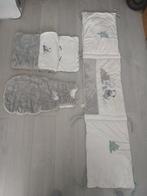 Ensemble de contour de lit noukies, Enlèvement