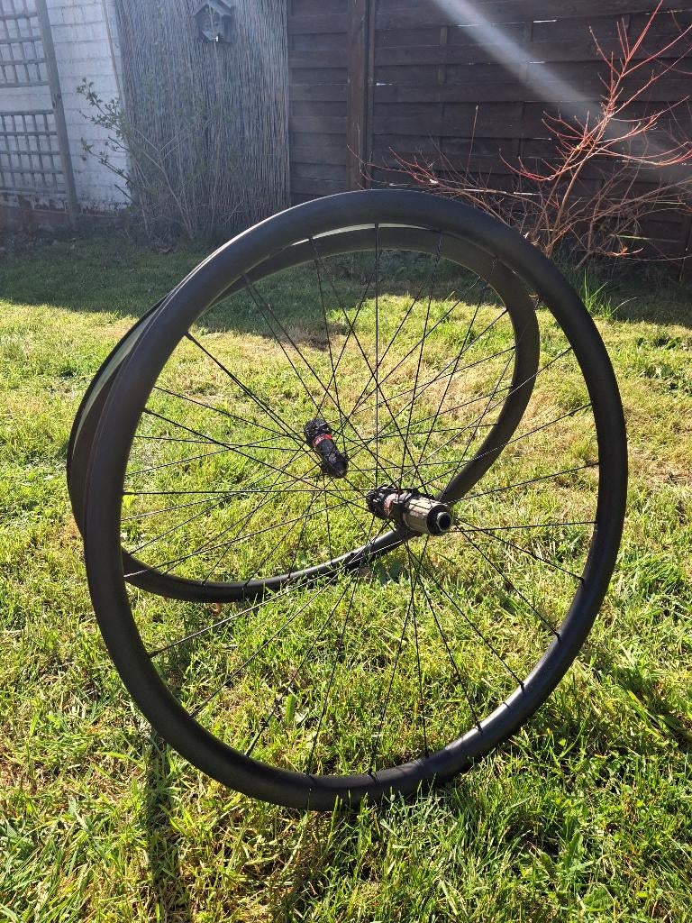 Lichte carbon tubeless wielset (weg of gravel), Ophalen of Verzenden, Gebruikt, Wiel, Carbon