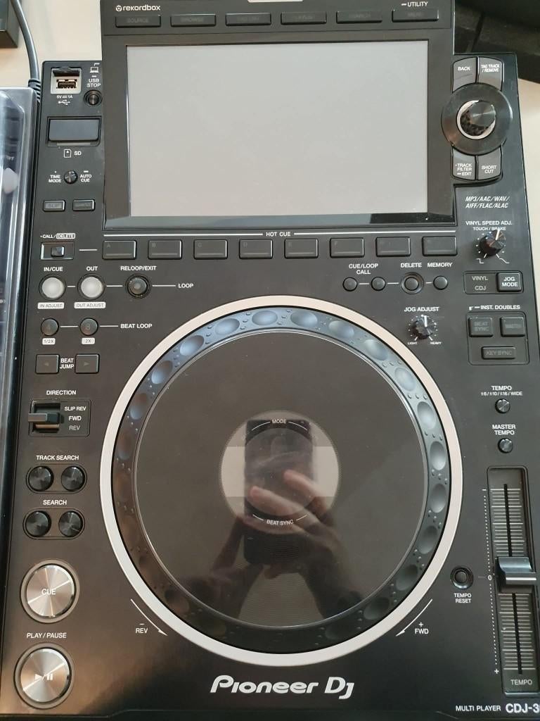 Pioneer 2x CDJ-3000 – Thuis gebruikt incl. Decksavers, Muziek en Instrumenten, Dj-sets en Draaitafels, Ophalen, Zo goed als nieuw