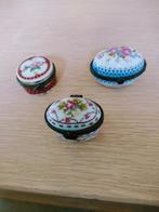 3 porseleinen pillendoosjes (Art porcelain)., Enlèvement ou Envoi