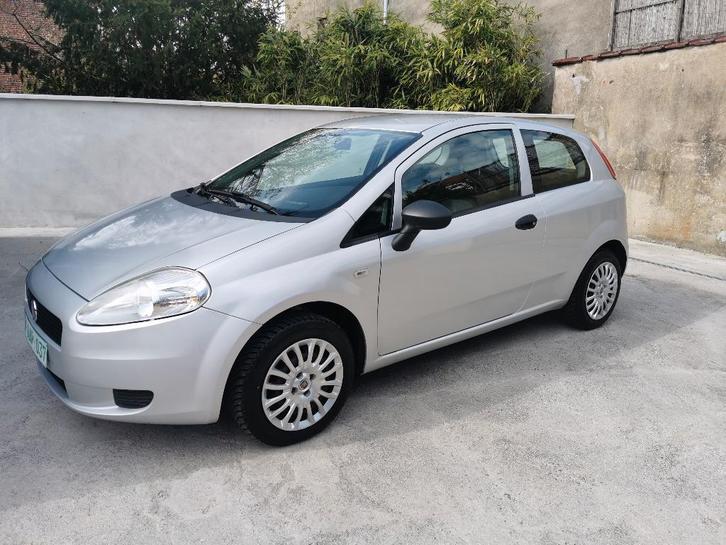 Fiat Punto 1.2i - EURO 5 - Nieuwe distributie + garantie, Auto's, Fiat, Bedrijf, Te koop, Punto, Airbags, Airconditioning, Alarm