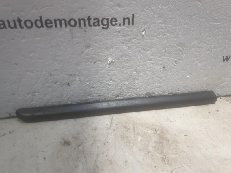 PROTECTION AILE ARRIERE DROIT Saab 900 II (YS3D), Autos : Pièces & Accessoires, Utilisé, Arrière, Saab