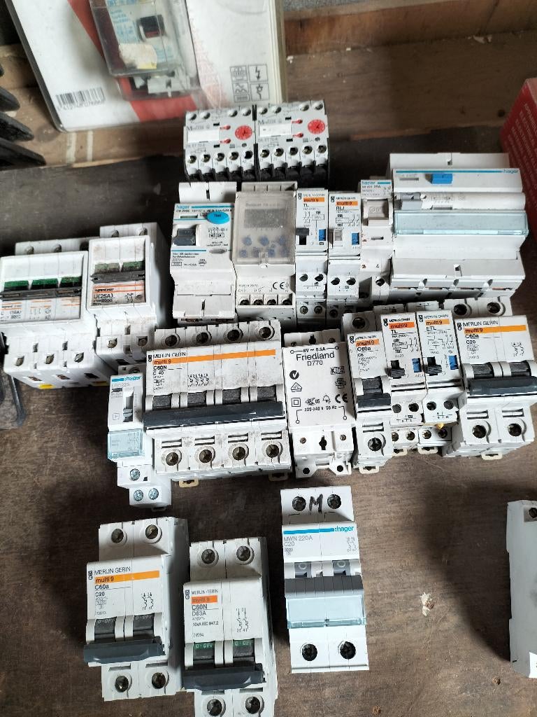 Zekeringen, Doe-het-zelf en Bouw, Ophalen, Gebruikt, Overige typen