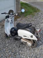 La trottinette 2 temps Keeway 50cc démarre et roule bien san, Enlèvement ou Envoi