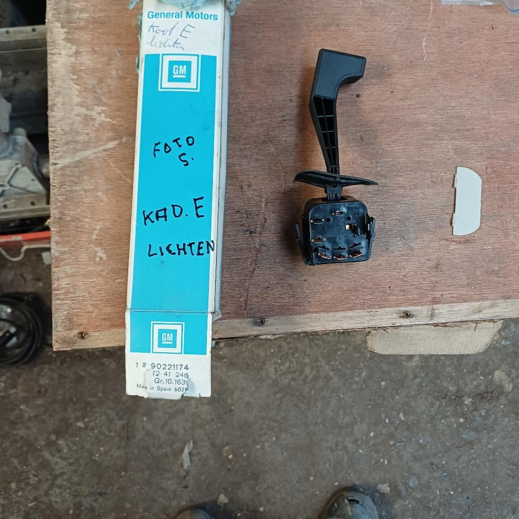 Kadett.E.schakelaar lichten -pinker -stuur, Ophalen of Verzenden, Nieuw, Opel