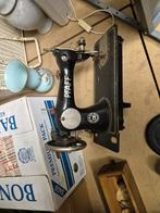 Oude naaimachine, Enlèvement