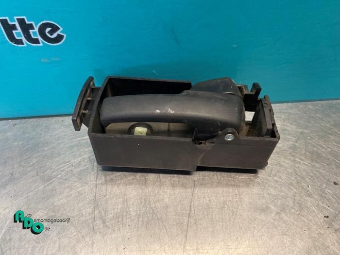 Portiergreep 2Deurs rechts van een Ford Transit Connect (Tra, Auto-onderdelen, Carrosserie, Ford, Gebruikt, 3 maanden garantie