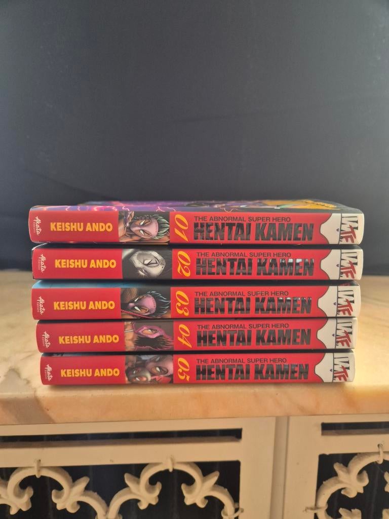 Manga Hentai Kamen 5tomes, Ophalen