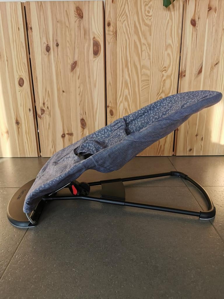 Wipstoeltje BabyBjörn, Ophalen