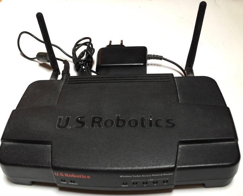 LOT NETWERK MATERIAAL, routers, switches, access points,..., Computers en Software, Ophalen of Verzenden, Zo goed als nieuw