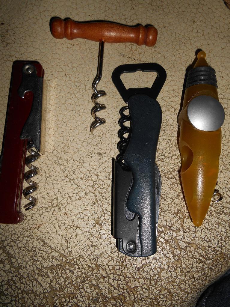 Lot de 4 Tire-bouchons, Antiquités & Art, Enlèvement ou Envoi