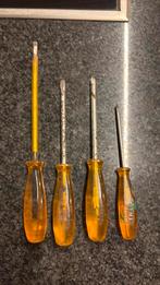 4 schroevendraaiers (doos 57), Ophalen, Zo goed als nieuw