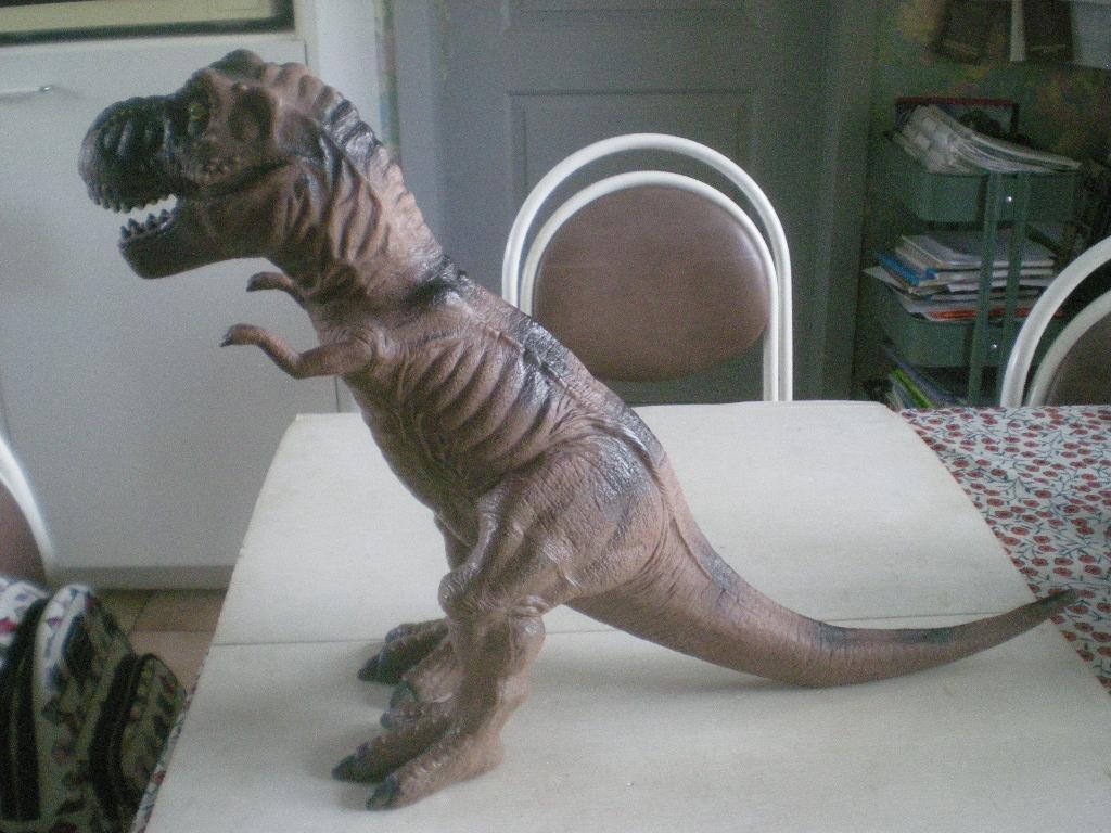 reuze dino, 65 cm, Enlèvement ou Envoi, Comme neuf
