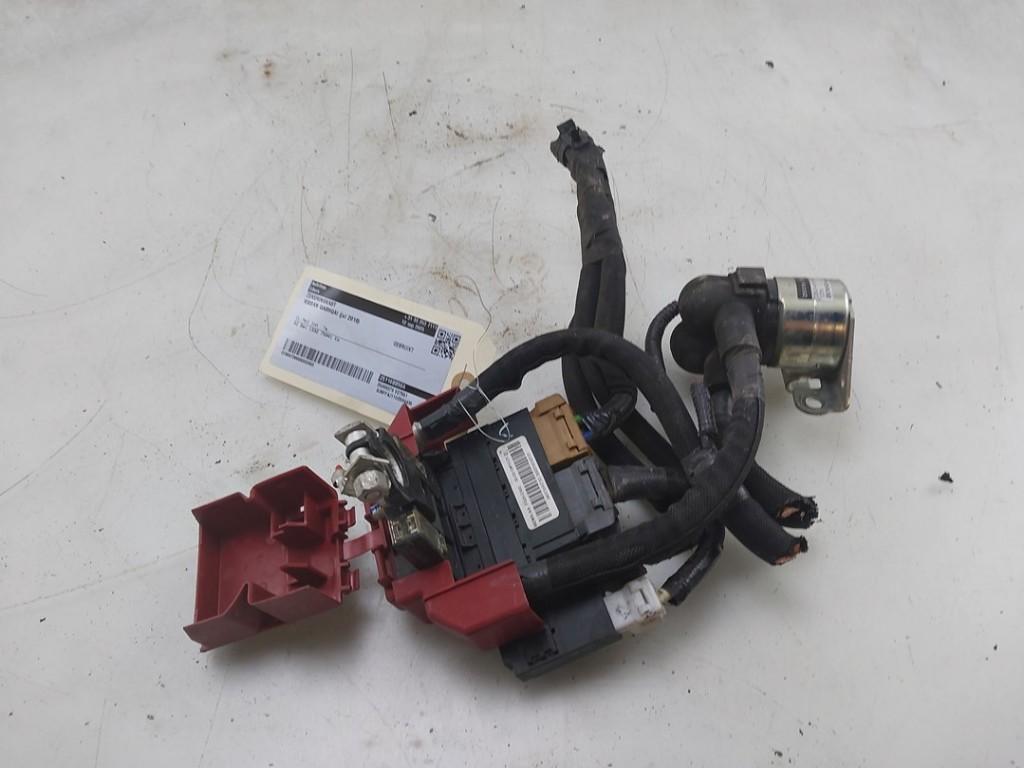 BOITIER FUSIBLES Nissan Qashqai (J11) (01-2013/-), Autos : Pièces & Accessoires, Utilisé, Nissan