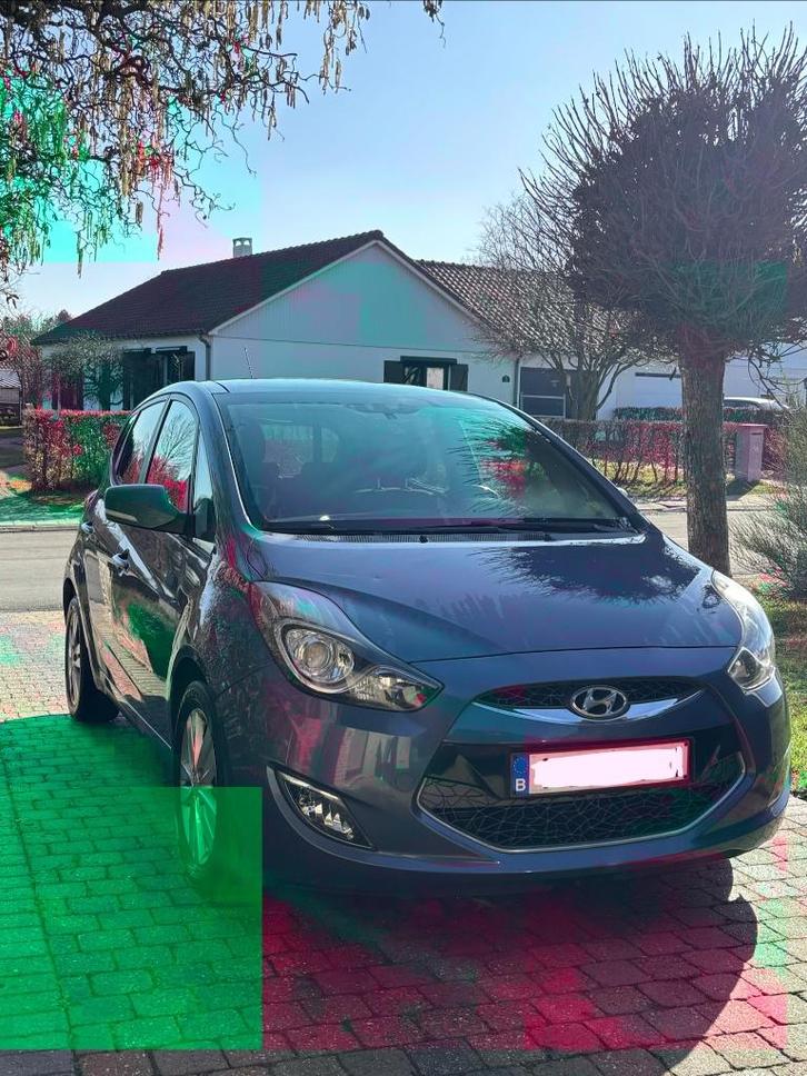 Hyundai iX20, Autos, Hyundai, Particulier, iX20, Airbags, Air conditionné, Alarme, Phares antibrouillard, Toit ouvrant, Toit panoramique