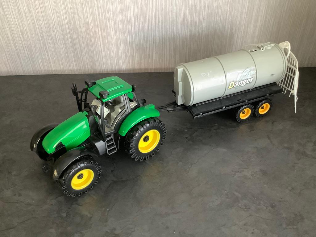Plastic speelgoed tractor met kar (24x45 cm), Kinderen en Baby's, Speelgoed |Speelgoedvoertuigen, Zo goed als nieuw, Ophalen of Verzenden