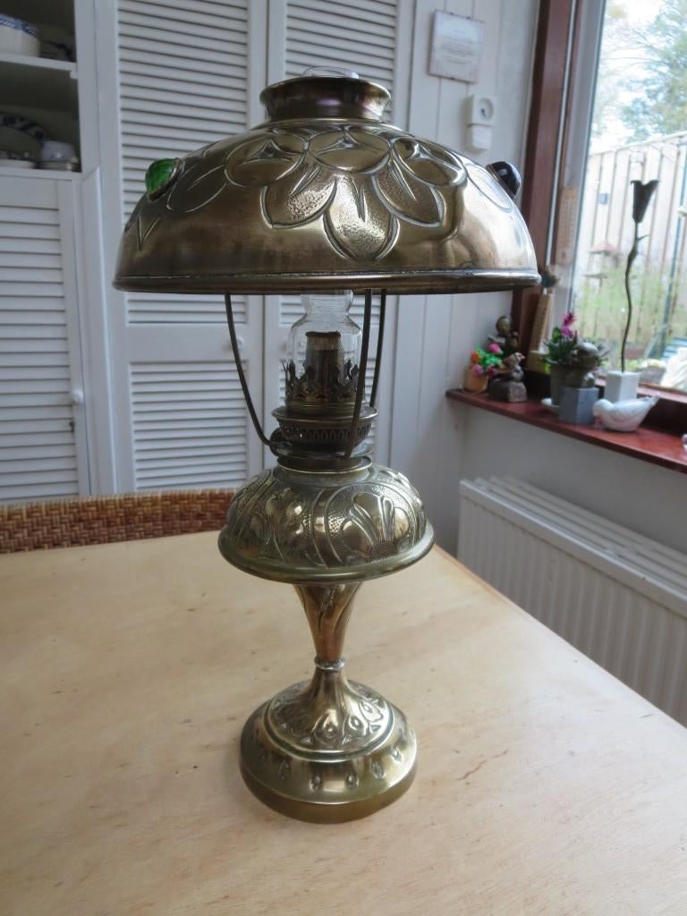 Olielamp in Art Nouveau-stijl, messing, versierd met relief, Ophalen of Verzenden
