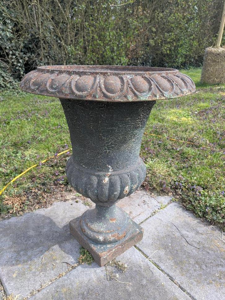 Vases en fonte Médicis, Jardin & Terrasse, Vases de jardin, Enlèvement