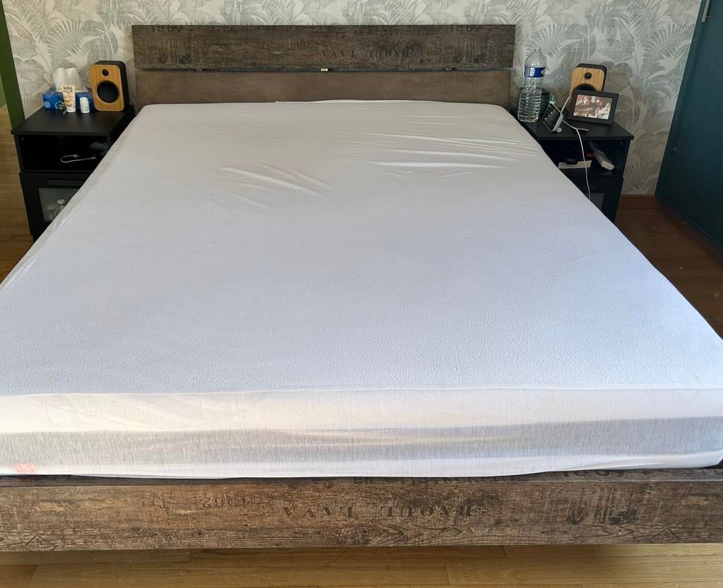 Cadre de lit 160/200, Maison & Meubles, Enlèvement, Comme neuf