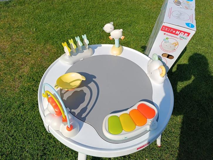 SKIP HOP Silver Lining Activity Center, Enfants & Bébés, Jouets | Tables de jeux, Enlèvement