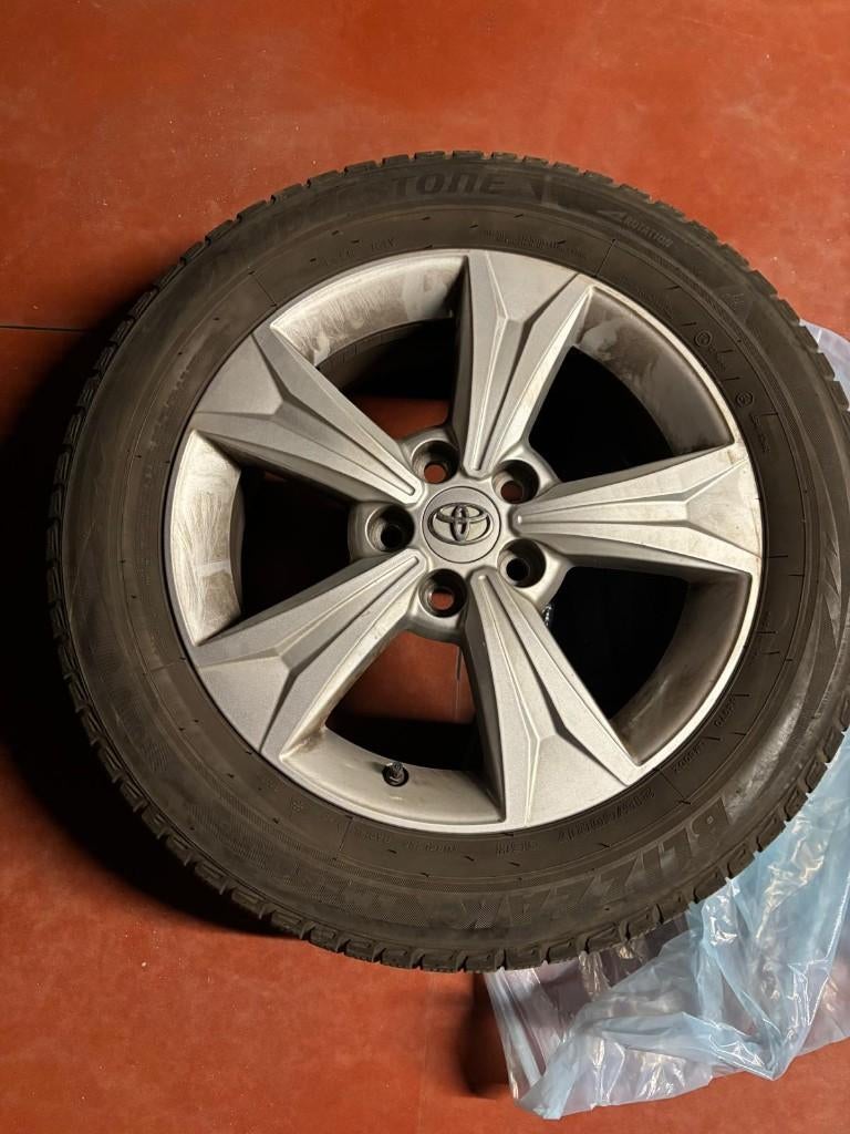 Kit hiver Toyota C-HR jantes alu 17 +pneus hiver 215/60 R17, Auto-onderdelen, Banden en Velgen, Band(en), Winterbanden, 17 inch