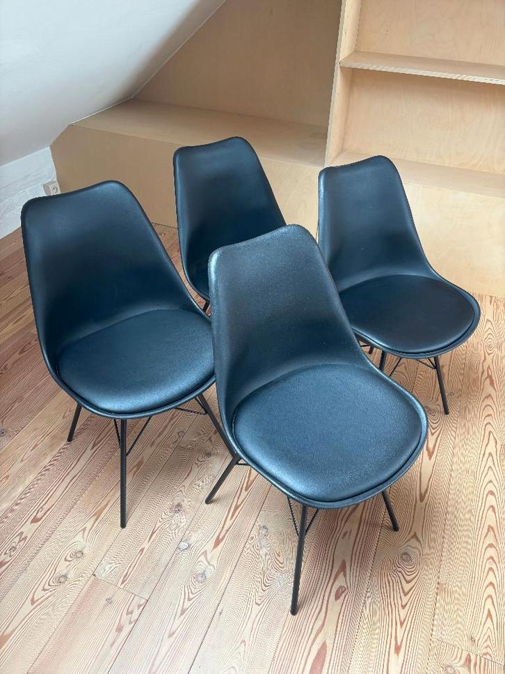 Vintage Stoelen Zwart (4x), Huis en Inrichting, Stoelen, Gebruikt, Vier, Metaal, Zwart, Ophalen