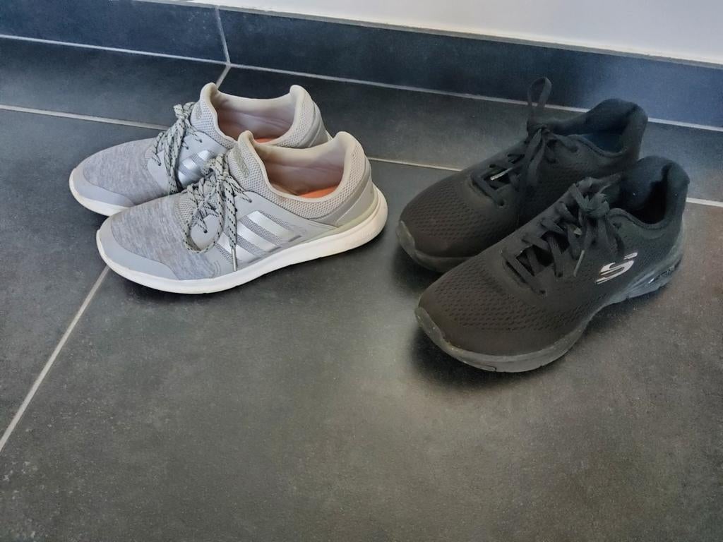 2 paar sneakers maat 36 adidas/skechers, Ophalen, Sneakers