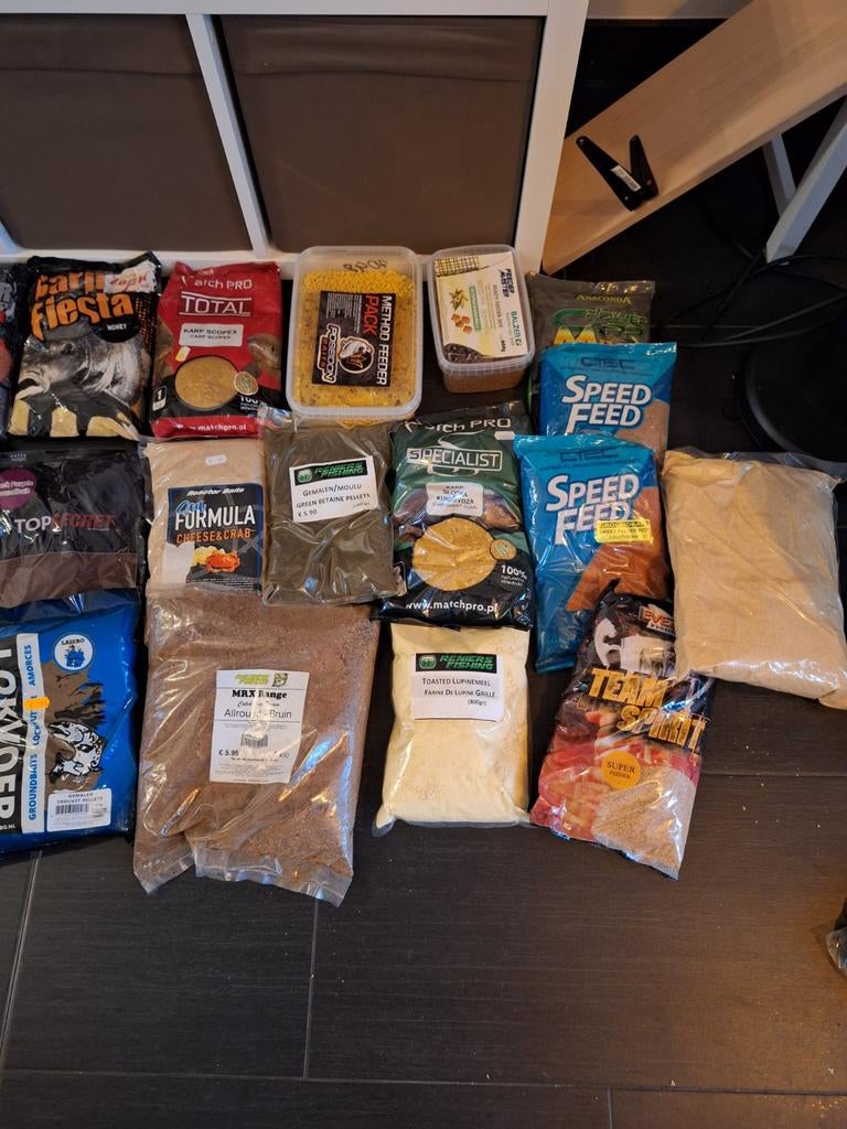 Lot ongeopende voeders, Ophalen