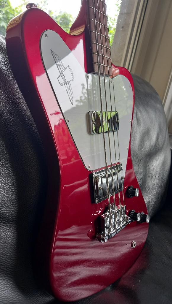 Neuve Gibson American Thunderbird Sparkling, Musique & Instruments, Instruments à corde | Guitares | Basses, Neuf, Électrique