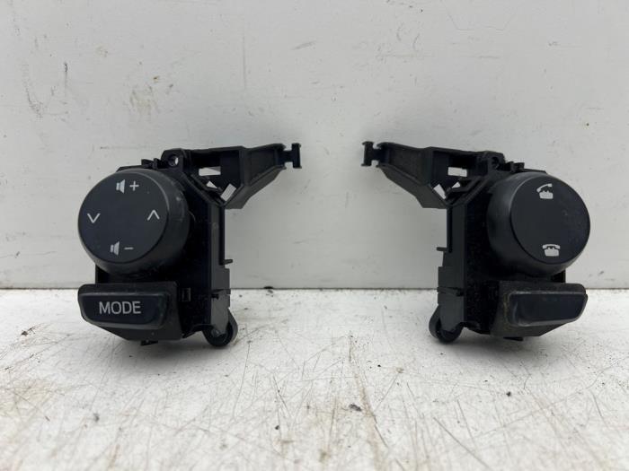 Radiobediening Stuur van een Citroen C1, Gebruikt, -, Ophalen of Verzenden, -