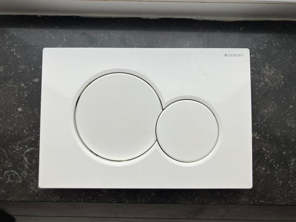 Geberit afdekplaatje, Doe-het-zelf en Bouw, Sanitair, Ophalen, Zo goed als nieuw