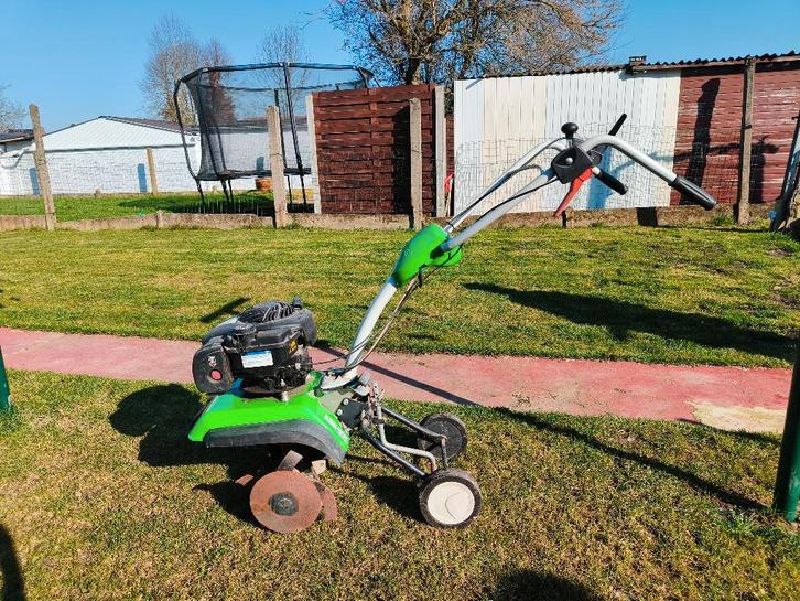 Tuinfrees viking, Bricolage & Construction, Outillage | Fraiseuses, Utilisé, Essence, Coupeur de jardin, Enlèvement