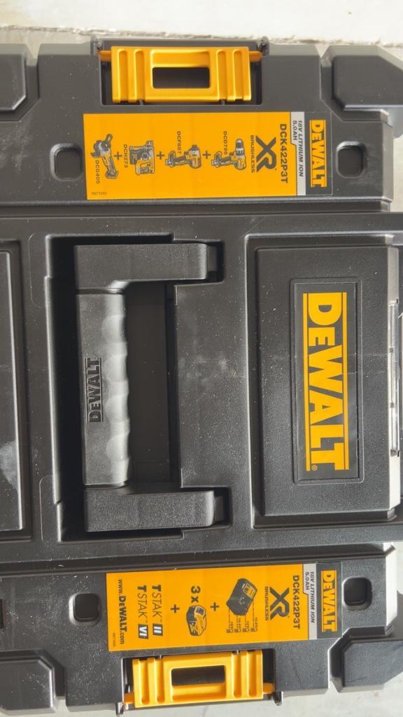 Pack Dewalt DCK422P3T, Bricolage & Construction, Outillage | Outillage à main, Neuf, Enlèvement