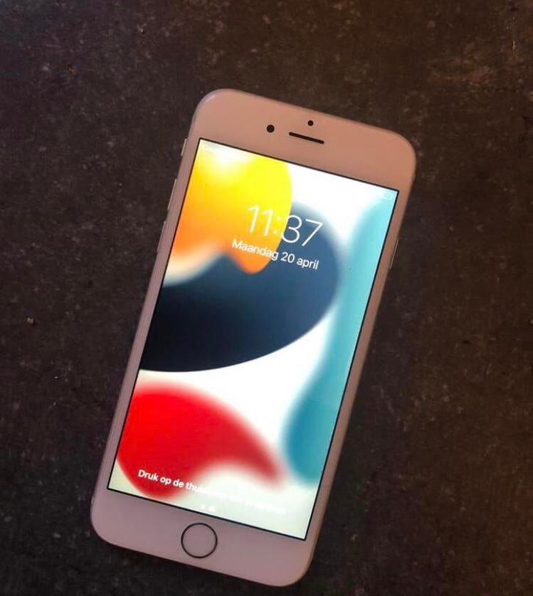 Apple Iphone 6S Gold 64GB, Ophalen, Zo goed als nieuw, 76 %, Zonder simlock
