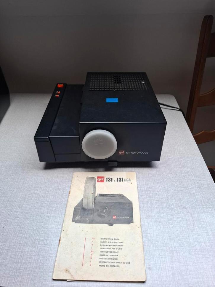 Vintage GAF 131 Autofocus diaprojector met handleiding, TV, Hi-fi & Vidéo, Projecteurs dias, Enlèvement