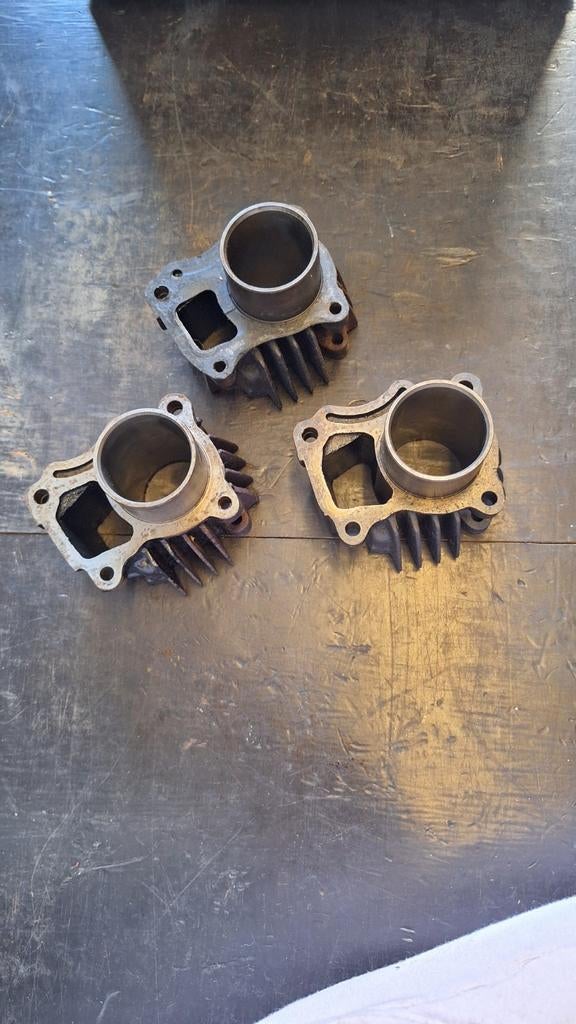 Originele cilinders 42mm, Vélos & Vélomoteurs, Pièces de cyclomoteur | Général, Enlèvement