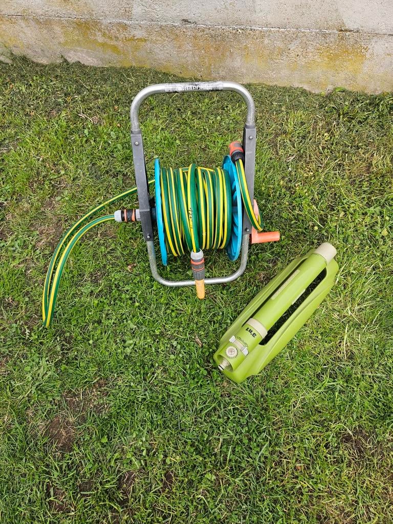 Tuinslang op haspel 17+ 2 meter + toebehoren in Houthalen, Tuin en Terras, Ophalen, Tuinslang