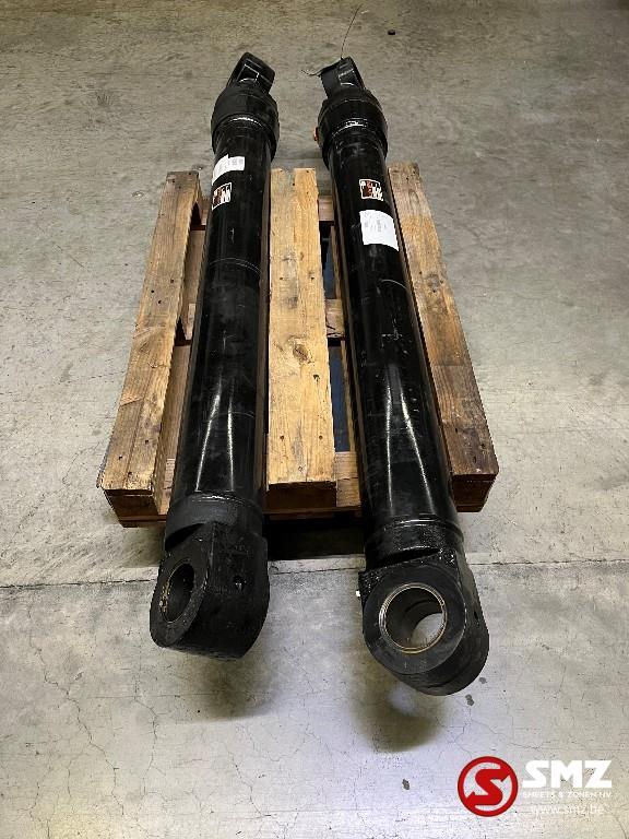 Cylinder GP Boom Caterpillar, Articles professionnels, Machines & Construction | Pièces