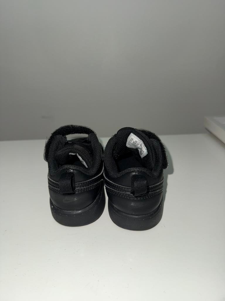 Airforce a vendre taille 23, Kinderen en Baby's, Babykleding | Schoentjes en Sokjes, Ophalen, Zo goed als nieuw