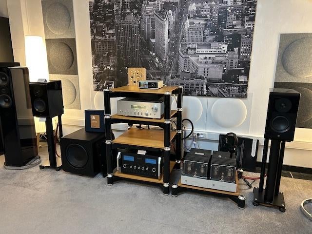 YAMAHA NS600 high end bookshelf - Demomodel, Audio, Tv en Foto, Luidsprekerboxen, Nieuw, Front, Rear of Stereo speakers, 120 watt of meer