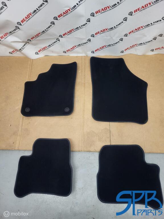 Matten set origineel VW E-UP E-Up! 12E864436 MATTENSET ZWART, Auto-onderdelen, Interieur en Bekleding, Volkswagen, Gebruikt, Ophalen of Verzenden