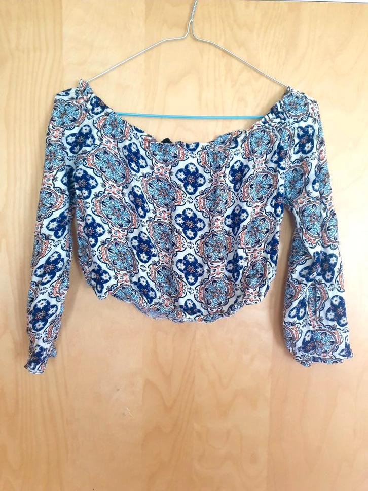 Top court en parfait état (taille 34), Vêtements | Femmes, Tops, Taille 34 (XS) ou plus petite, Enlèvement ou Envoi