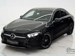 Mercedes-Benz A 180 7G-DCT AMG Line sedan! Camera, Led, Safe, Auto's, Automaat, Gebruikt, Zwart, Zwart