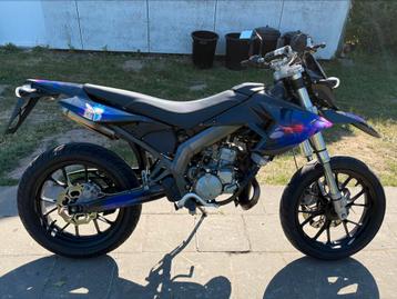 Derby senda Xtrem 50cc Classe B full origine, Fietsen en Brommers, Brommers | Derbi, Ophalen, Zo goed als nieuw