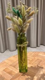 Vierkant groen vaasje met droogbloemen, Huis en Inrichting, Ophalen, Zo goed als nieuw