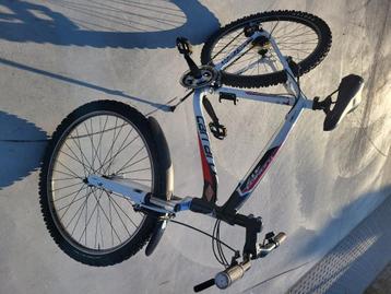 Vtt carraro xl peu utilisé  beschikbaar voor biedingen