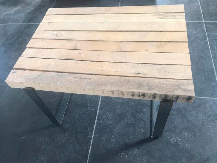Salontafel massief teak stalen frame, Huis en Inrichting, Tafels | Bijzettafels, Gebruikt, Rechthoekig, 45 tot 60 cm, 75 cm of meer