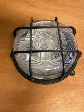 2 Wandlampen Balkon / Schuur / Buiten en 1 Binnen Lamp beschikbaar voor biedingen