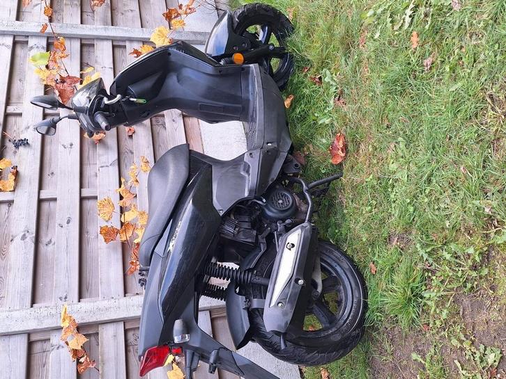 Sym euro 4 B klasse 45 per uur 2019 weinig KLM 4takt Top, Fietsen en Brommers, Scooters | Yamaha, Zo goed als nieuw, Benzine, Ophalen of Verzenden